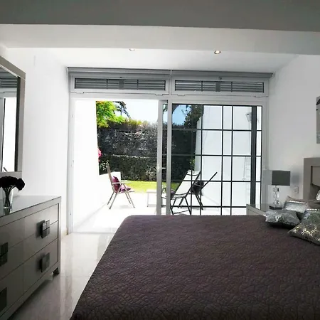 Townhouse On The 1st Line By Altamarhomes