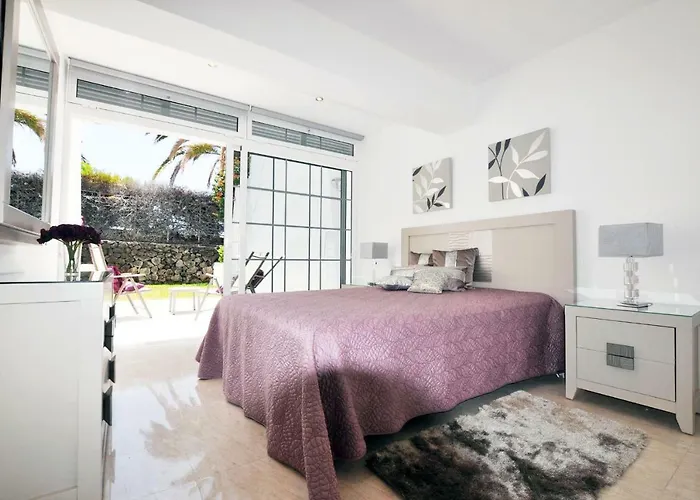 Townhouse On The 1st Line By Altamarhomes *