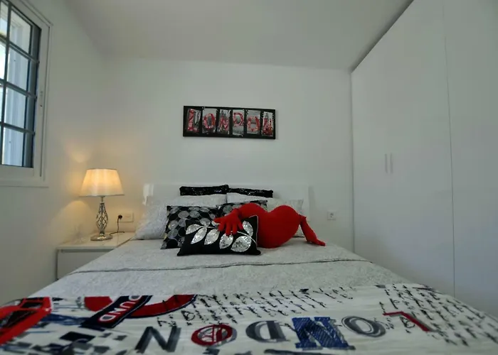 Townhouse On The 1st Line By Altamarhomes *