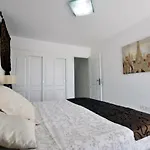 Apartmán Townhouse On The 1st Line By Altamarhomes