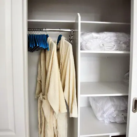 Townhouse On The 1st Line By Altamarhomes *