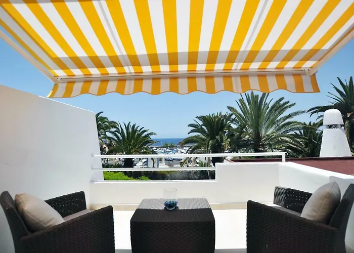 Daire Townhouse On The 1st Line By Altamarhomes *