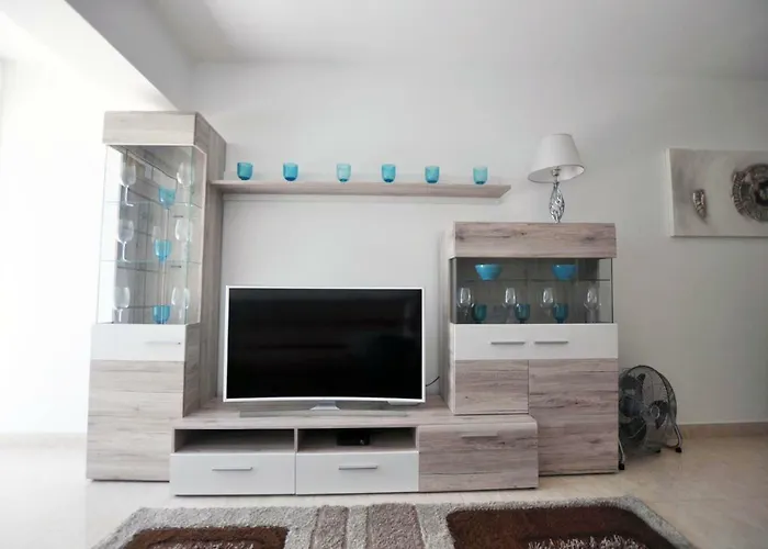 Townhouse On The 1st Line By Altamarhomes