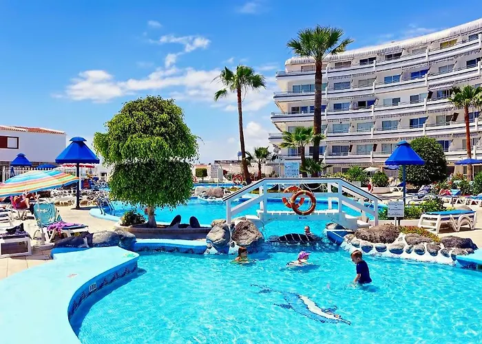 Daire Townhouse On The 1st Line By Altamarhomes