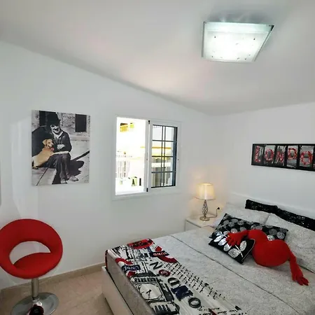 Townhouse On The 1st Line By Altamarhomes Costa Adeje (Tenerife)